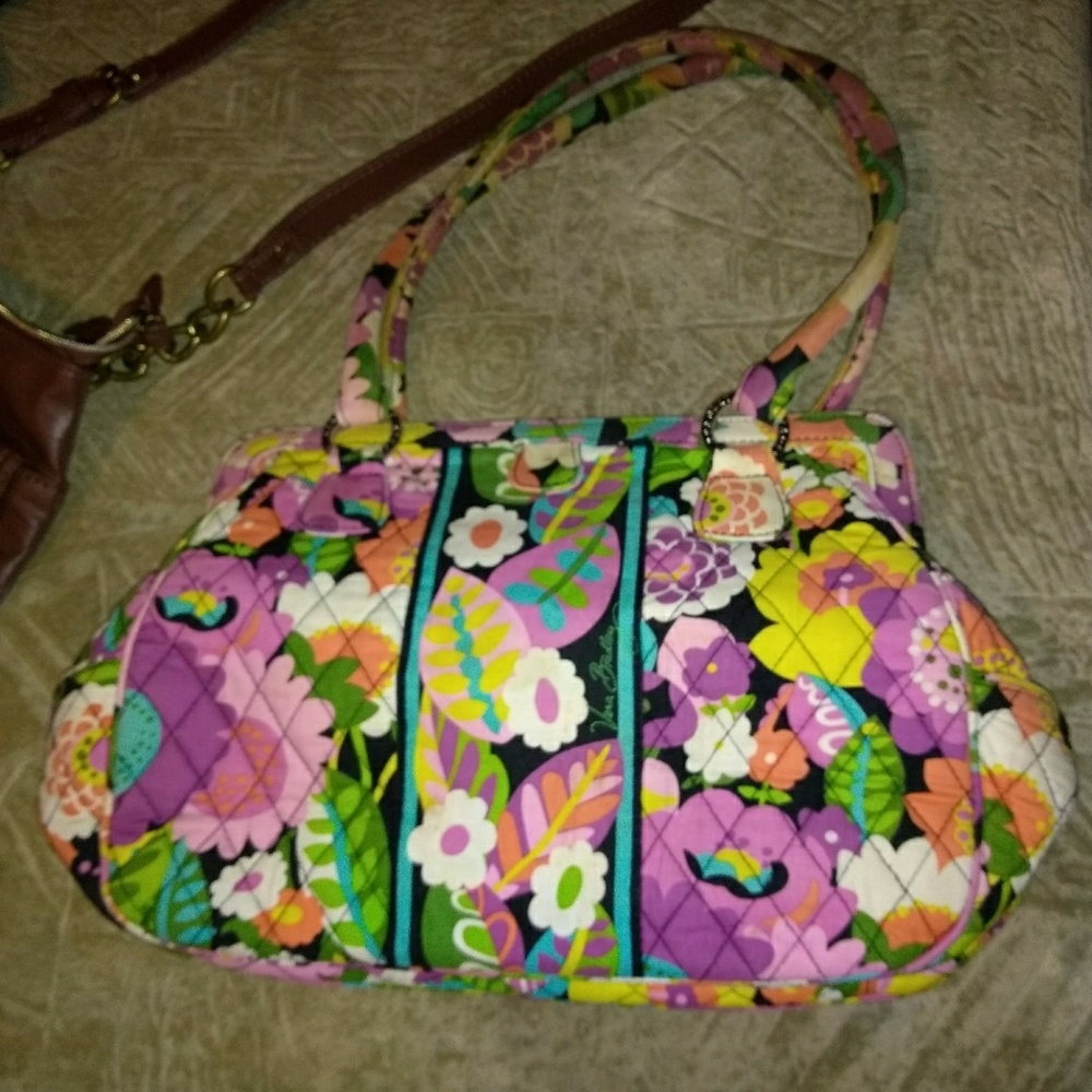 Hand bag